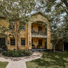The Nook: 1st Floor, Near A&M, Comfy King Beds